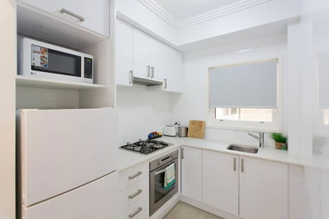 M5 West Perth Studio Apartment Near Kings Park - Accommodation Broome 2
