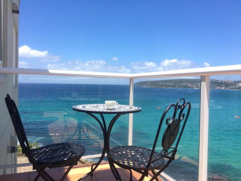 Manly Waterfront Beach Stay - Accommodation Broome 1