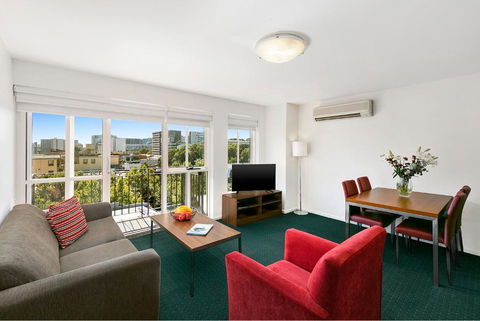 Melbourne Carlton Central Apartment Hotel Official - Accommodation Broome 3