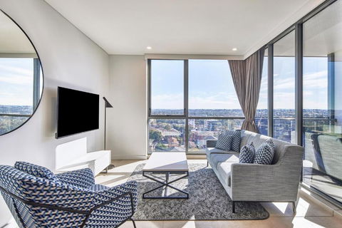 Meriton Suites Liverpool - Accommodation Broome 0