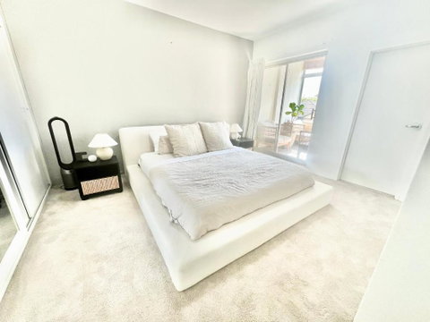 Modern 3BR Beachside Oasis - Accommodation Broome 1