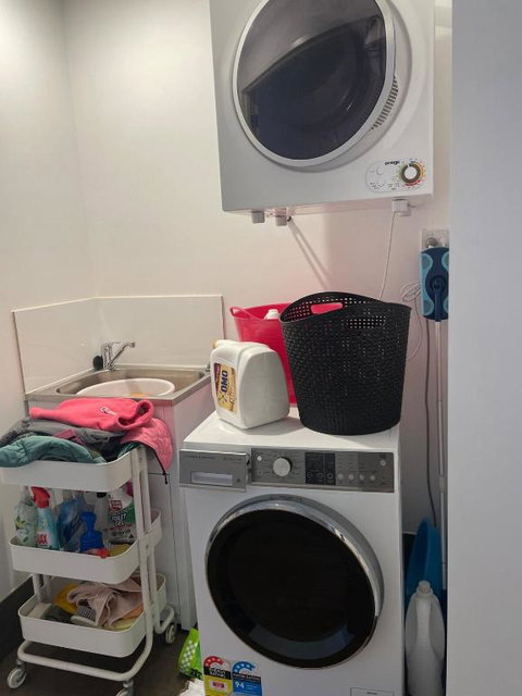 Modern Apartment Near Airport - Accommodation Broome 2