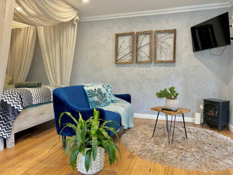 Mountain Cottage In Dandenong Ranges - Accommodation Broome 2