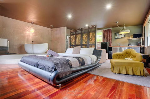 Mudstone Suites - Accommodation Broome 0