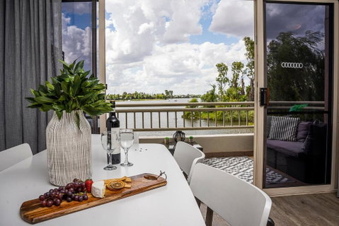 Mulwala Lakeside Apartment - Accommodation Broome 0