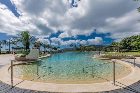 NEW! 2BR Whitsundays Oasis W/ Ocean Views - Accommodation Broome 2