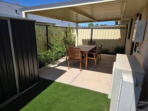 New Unit On Oswald - Accommodation Broome 1