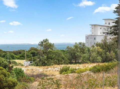 North Coogee Escape 2B2B - Accommodation Broome 0
