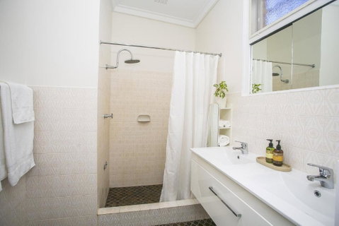 NOR214 - Northstead Coastal Charm - Accommodation Broome 3