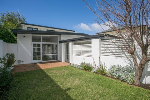 NOR214 - Northstead Coastal Charm - Accommodation Broome 2