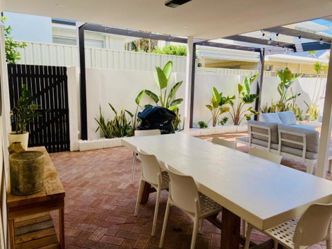 NOR214 - Northstead Coastal Charm - Accommodation Broome 1