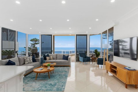 Ocean Vista Escape - A Lofty Beachfront Penthouse - Accommodation Broome 0