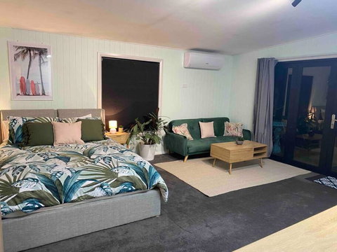 On Track Getaway - Accommodation Broome 0