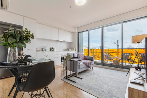 Opposite Union Road Shopping Strip - Accommodation Broome 0
