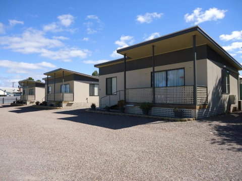 Oval Motel - Murray Bridge - Accommodation Broome 0