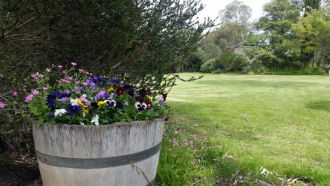 Padthaway Caravan Park - Accommodation Broome 0