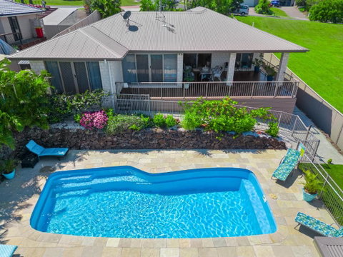 Palm Oasis Hinterland Home, Sleeps 10 With Pets - Accommodation Broome 0