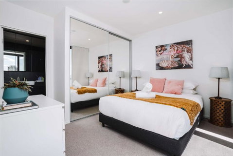 Perfect Located 1-Bed With Great Views & Parking - Accommodation Broome 3