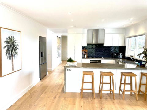 Pool & Pet Friendly - Mornington Peninsula Beach House - Accommodation Broome 2