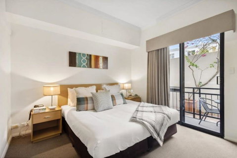 Perth Premium 1 Bedroom - Accommodation Broome 0