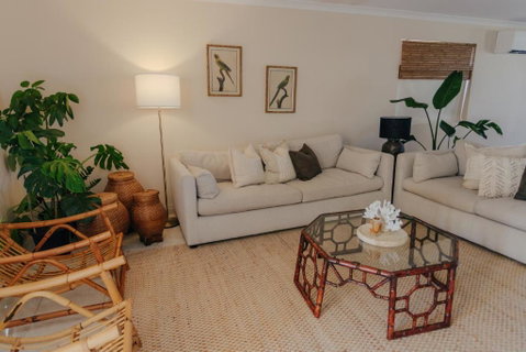 Pet Friendly Townhouse - Accommodation Broome 1
