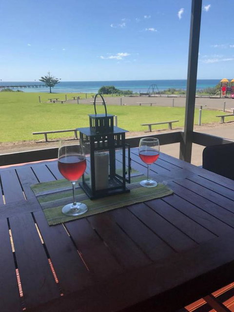 Pine View Holiday Rental - Accommodation Broome 0