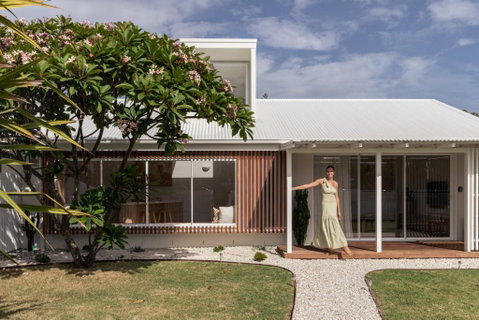Pipis - Accommodation Broome 2