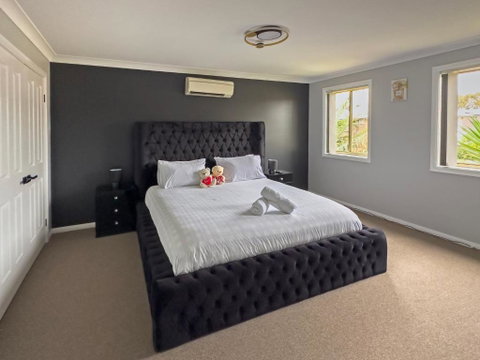 Prestons Dream Holiday 4 Bedroom - Accommodation Broome 0