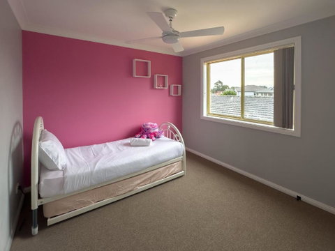 Prestons Dream Holiday 4 Bedroom - Accommodation Broome 1
