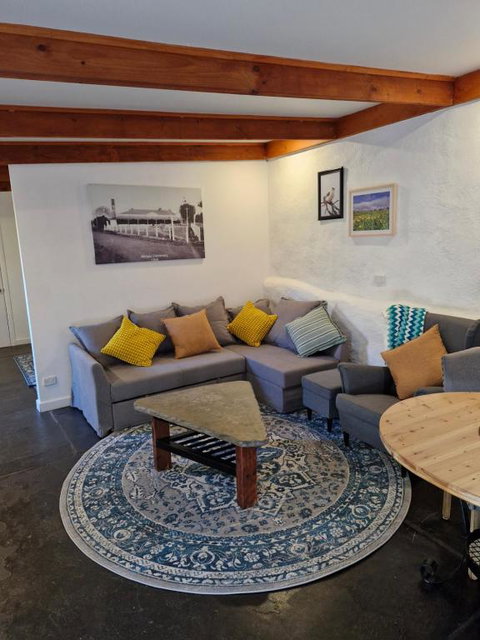 Private Guesthouse - Accommodation Broome 0
