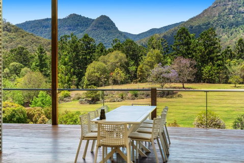 Private Luxury In The Mountains With Running Creek - Accommodation Broome 3