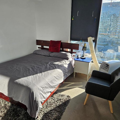 Private Bedroom & Bathroom In Shared Inner Brisbane Apartment - Accommodation Broome 3