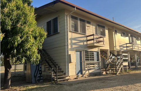 Q Lux Inn Emerald - Accommodation Broome 0