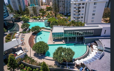 Q Tower At Surfers Paradise - From Level 3 - Private & Self Contained Apartments - Accommodation Broome 2