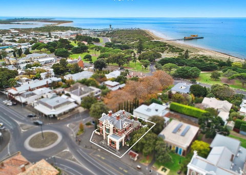 QPO QUEENSCLIFF - Accommodation Broome 1
