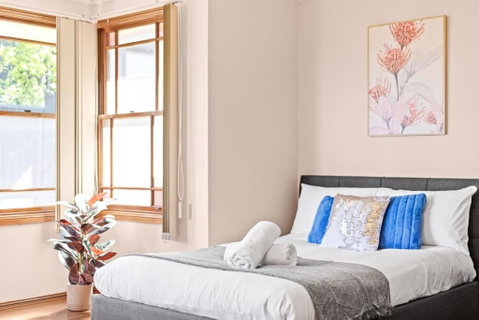 Quadruple Room W Ensuite In Gordon Near Train & Bus - Accommodation Broome 1