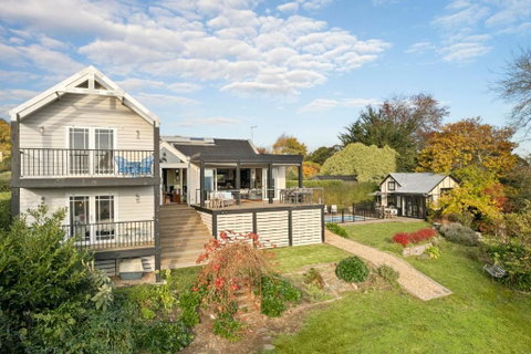 Queensberry Hill View - Accommodation Broome 1
