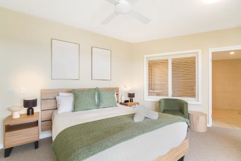 Quiet Apartment In Mantra Salt Beach By UHoliday - 2BR, 1BR And Hotel Room Configurations Available - Accommodation Broome 3