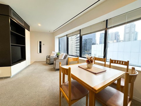 QV Central Oasis Contemporary City Getaway - Accommodation Broome 2