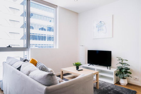 QV Urban SkyPool Residence - Accommodation Broome 3