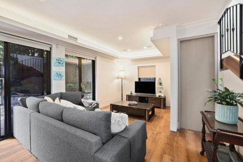 Ra Wonga - Queenscliff Beach House - Accommodation Broome 2