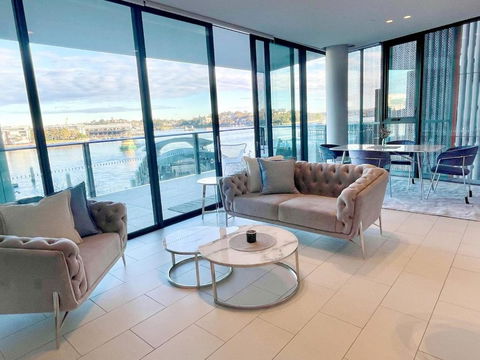 RARE Luxury Waterfront Living - Accommodation Broome 0