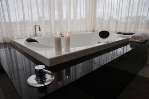 Aurora Cottages Bush Retreat - Accommodation Broome 0