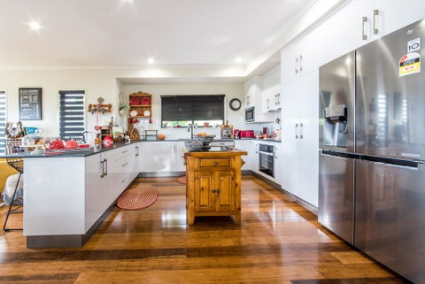 Austinmer - Cannonvale - Accommodation Broome 0