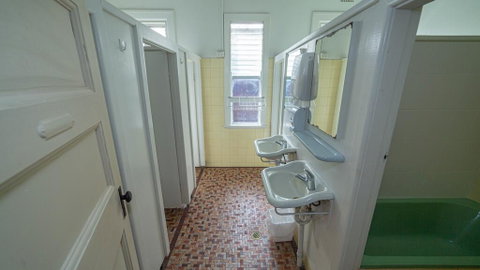 Australian Hotel - Accommodation Broome 0
