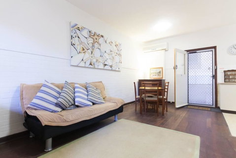 B3 Walk To UWA, Swan River On The Nedlands Border - Accommodation Broome 0