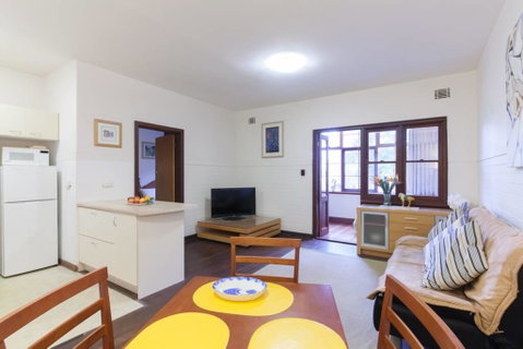 B3 Walk To UWA, Swan River On The Nedlands Border - Accommodation Broome 2