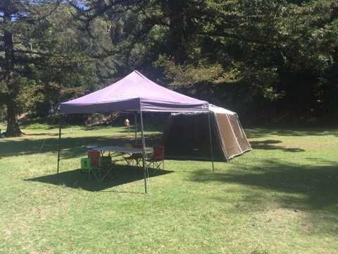 Basin Ku-ring-gai Campsite Set Up - Accommodation Broome 0
