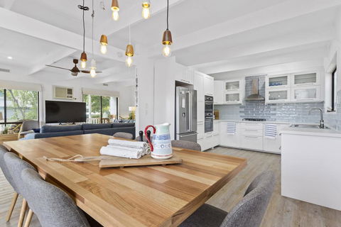 BAYSHORE - DROMANA - Accommodation Broome 1