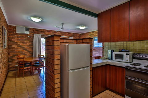 Bayside Holiday Apartments - Accommodation Broome 3